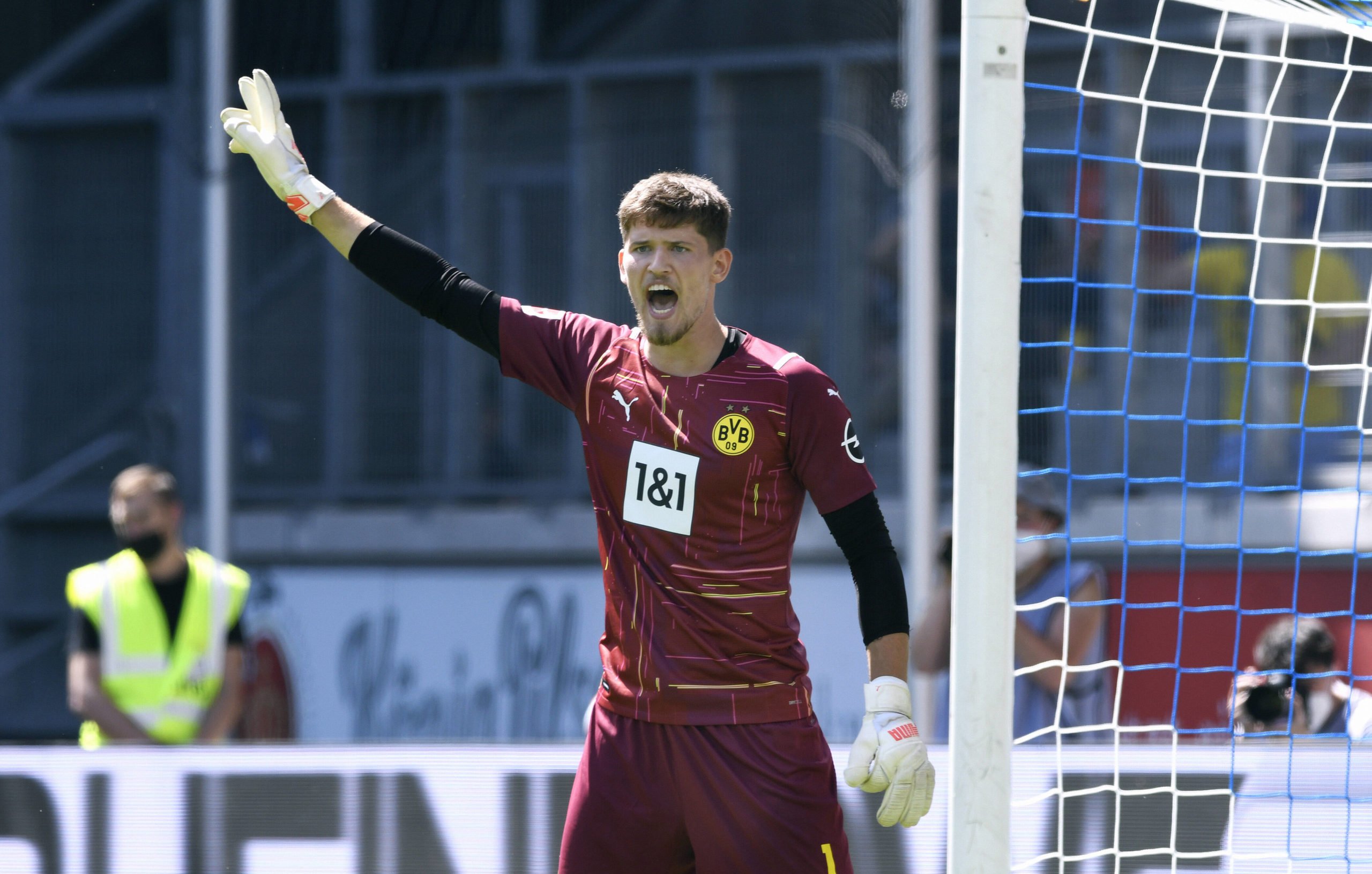 Gregor Kobel
