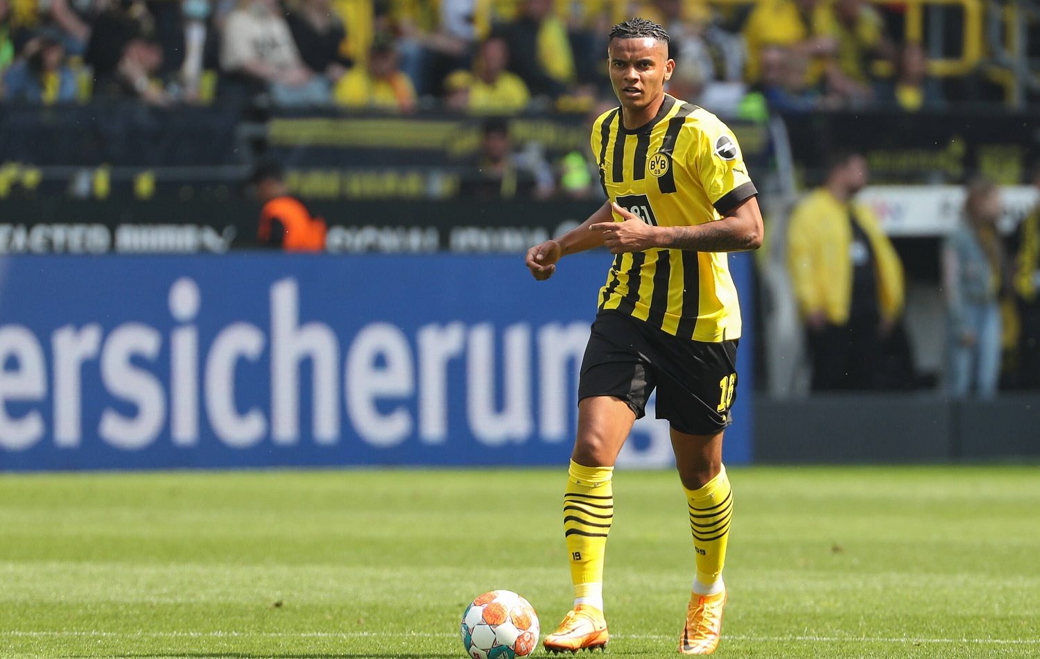 Manuel Akanji