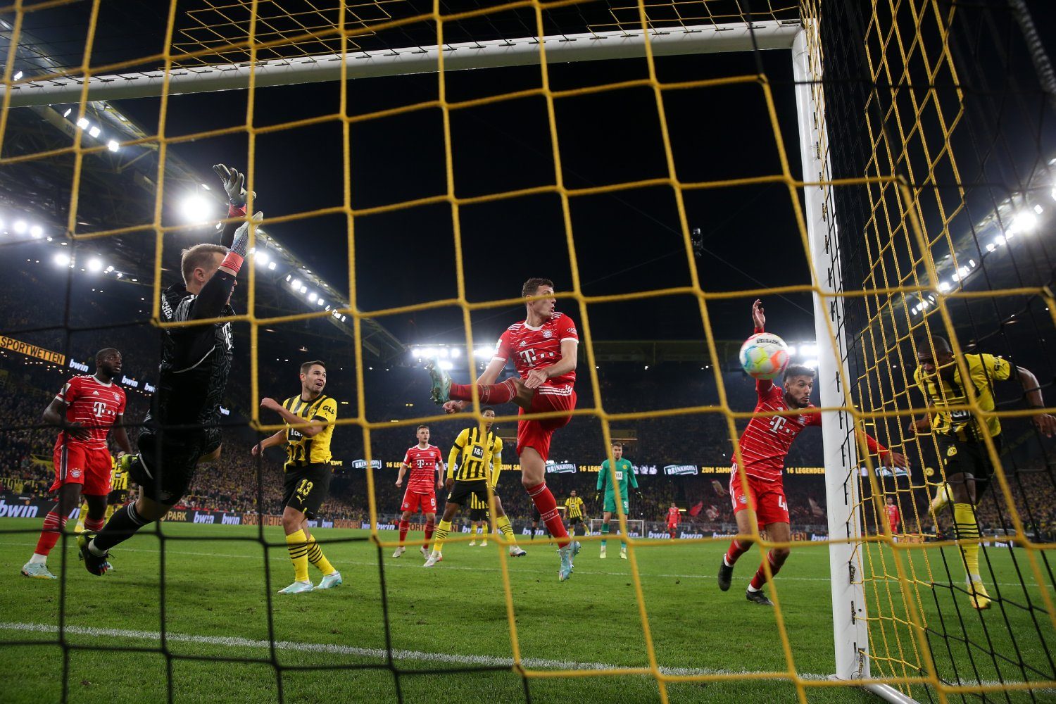 BVB FC Bayern Modeste