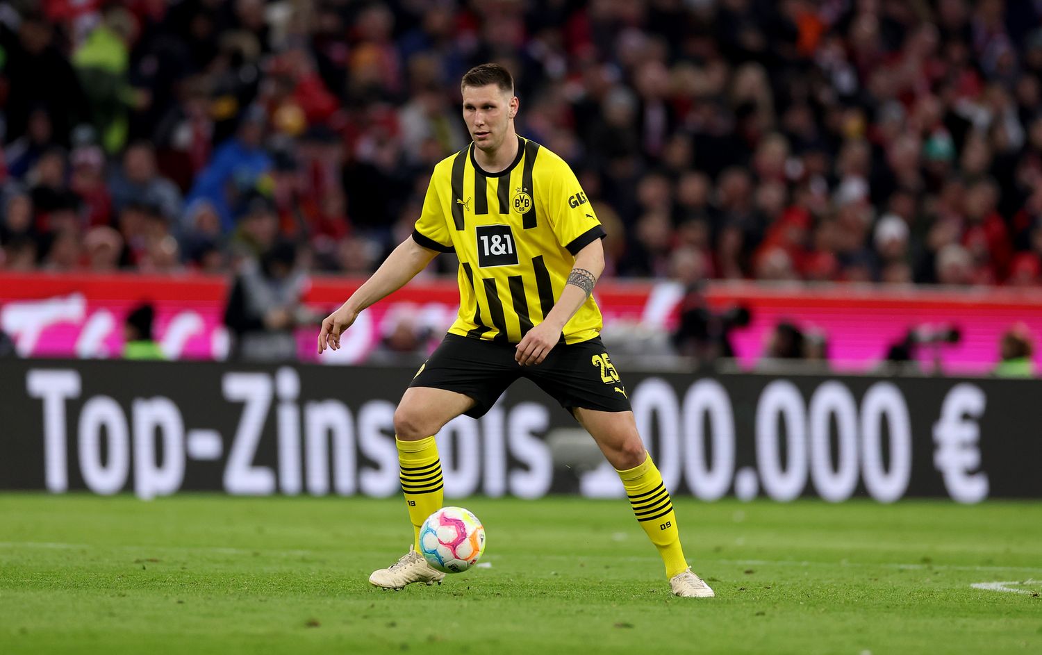 Niklas Süle