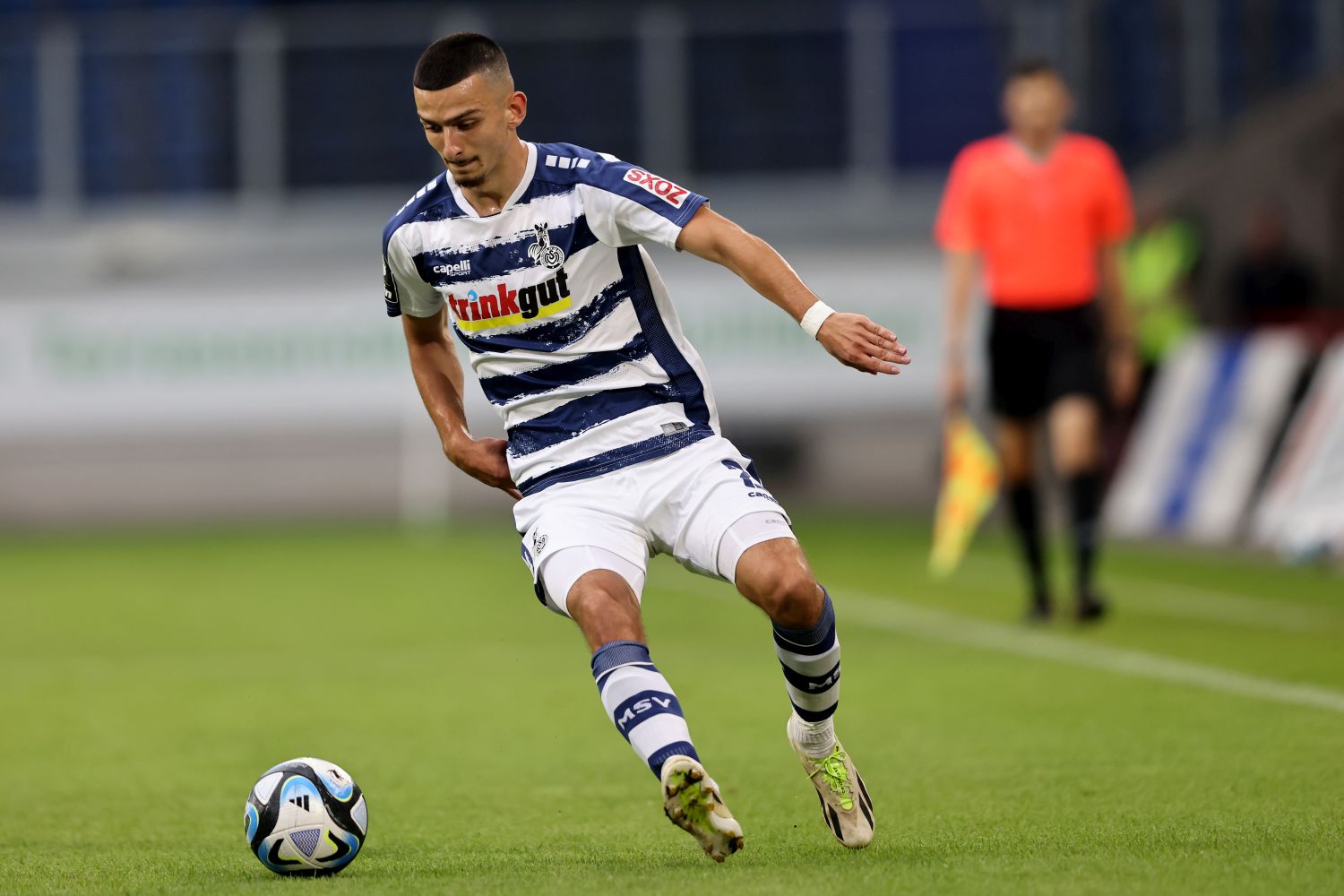 Baran Mogultay wechselt vom MSV Duisburg zu Borussia Dortmund.