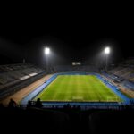 Stadion Maksimir von Dinamo Zagreb unter Flutlicht.