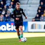 DEVENTER, 03-11-2024 , Stadium de Adelaarshorst, Dutch football, Eredivisie, season 2024 / 2025, during the match Go Ahead Eagles - PEC Zwolle, PEC Zwolle player Davy van den Berg Go Ahead Eagles - PEC Zwolle PUBLICATIONxNOTxINxNED x26651470x Copyright: