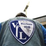 Wappen bzw. Logo des VfL Bochum auf Kutte eines Fans