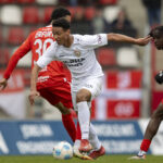 Regionalliga Nordost: FC Rot-Weiﬂ Erfurt vs. BFC Dynamo Erfurt 29.03.2025 Bennedikt Samuel Lutz W¸stenhagen 22 BFC Dynamo gegen Jeremiaha Maluze 30 FC Rot-Weiﬂ Erfurt links und Gaoussou Dabo 25 FC Rot-Weiﬂ Erfurt rechts Regionalliga Nordost: FC Rot-Weiﬂ Erfurt vs. BFC Dynamo Steigerwaldstadion Erfurt 29.03.2025 *** Regionalliga Nordost FC Rot Weiﬂ Erfurt vs BFC Dynamo Erfurt 29 03 2025 Bennedikt Samuel Lutz W¸stenhagen 22 BFC Dynamo vs Jeremiaha Maluze 30 FC Rot Weiﬂ Erfurt left and Gaoussou Dabo 25 FC Rot Weiﬂ Erfurt right Regionalliga Nordost FC Rot Weiﬂ Erfurt vs BFC Dynamo Steigerwaldstadion Erfurt 29 03 2025 Copyright: xBEAUTIFULxSPORTS/Duehringx