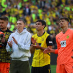 Alexander Meyer BVB, Maximilian Beier BVB, Giovanni Reyna BVB und Torhüter Gregor Kobel
