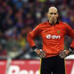 Jan Koller als Torwart gegen den FC Bayern München.